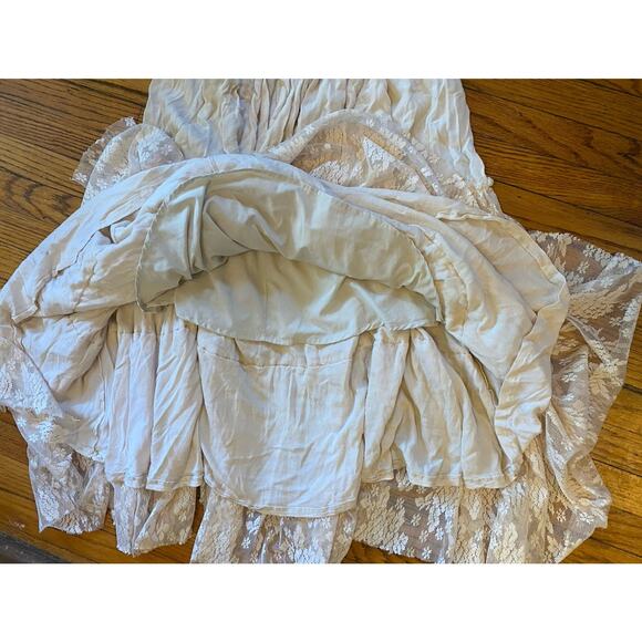 Mia Joy Catrin maxidress, cream, bridal party, photoshoot, cottagecore, lace - Picture 4 of 9